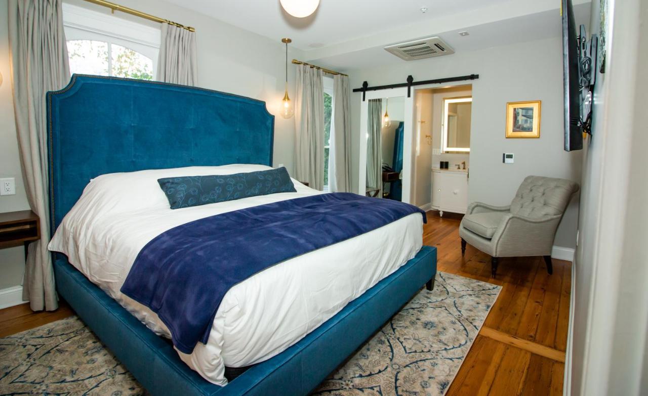 The Colonial Inn 힐스버러 외부 사진