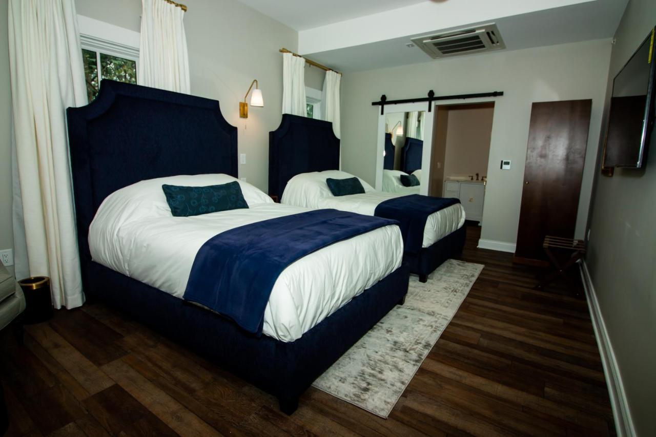 The Colonial Inn 힐스버러 외부 사진