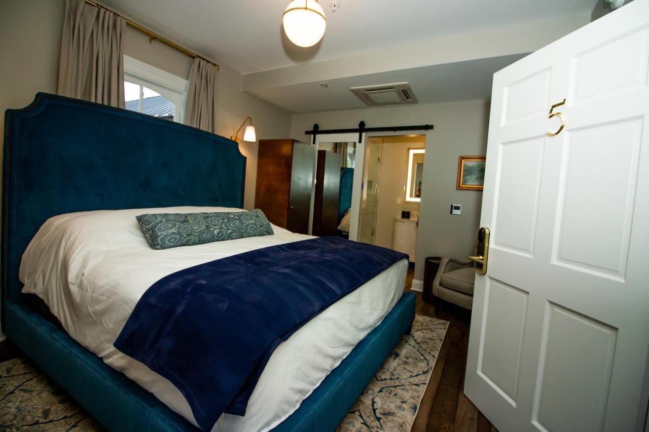 The Colonial Inn 힐스버러 외부 사진